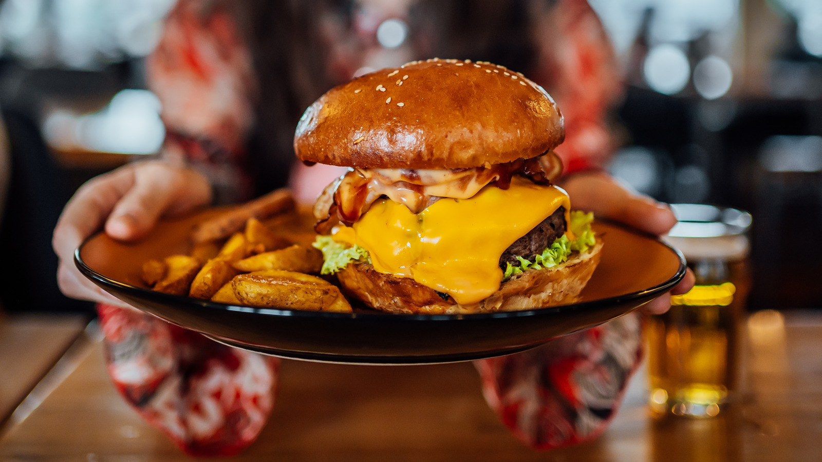 Unlock Your Best Burger: The Power of Potato Buns & Toppings